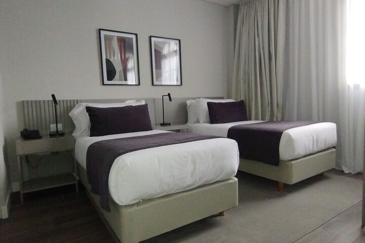 Room 47 of 99