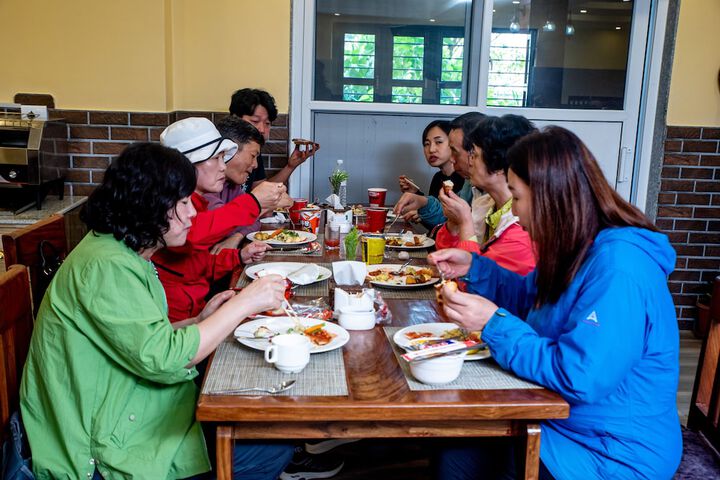 Dining 58 of 78