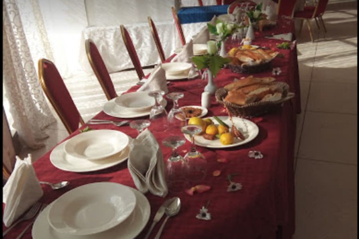 Dining Photos
