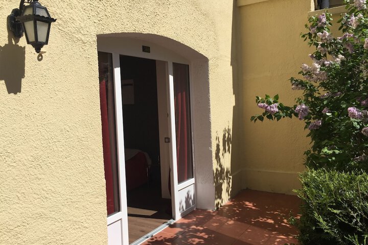 Inside Room Photo