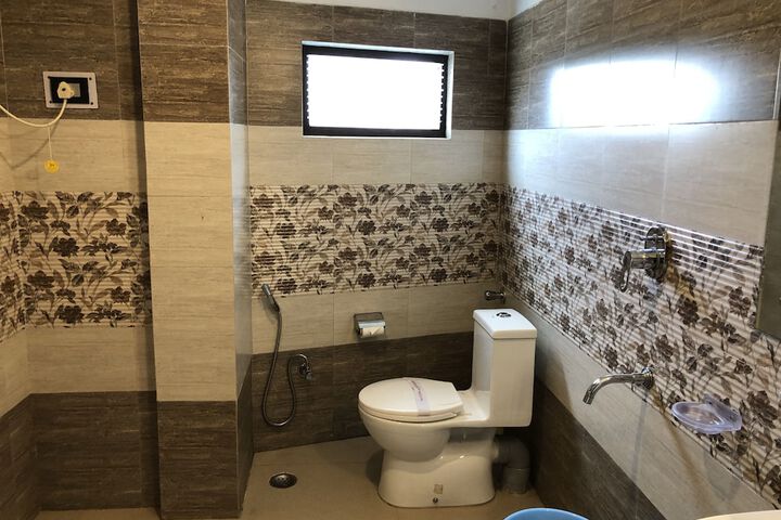 Room 19 of 35