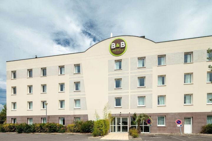 Hotel 65 of 66