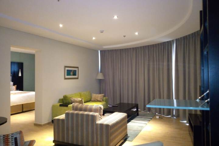 Room 18 of 42