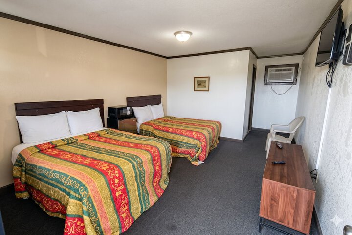 Room 11 of 27