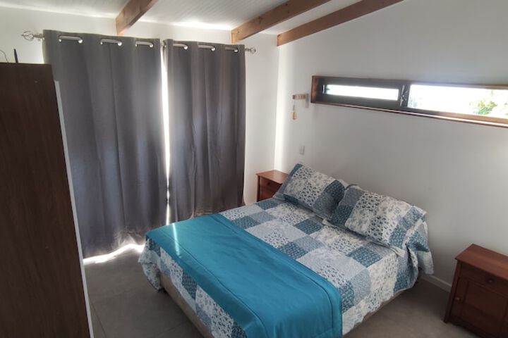 Room 4 of 68