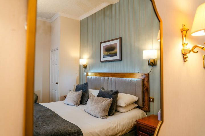 Room 25 of 116