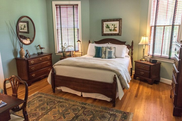 Room 6 of 23