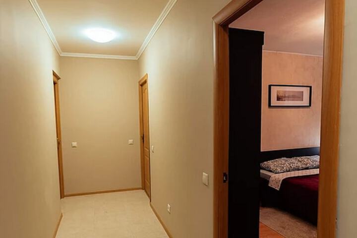 Room 6 of 11