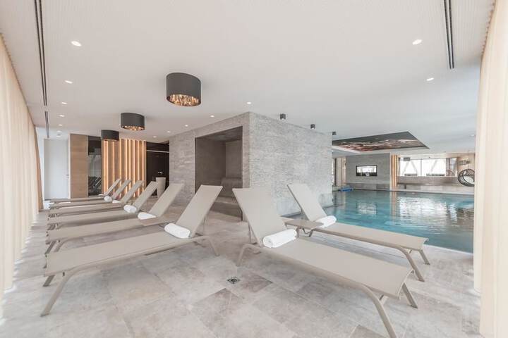 Pool 52 of 79