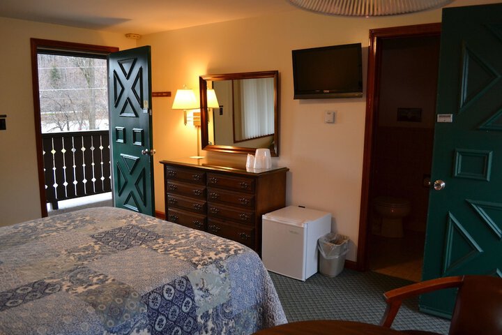 Room 7 of 34