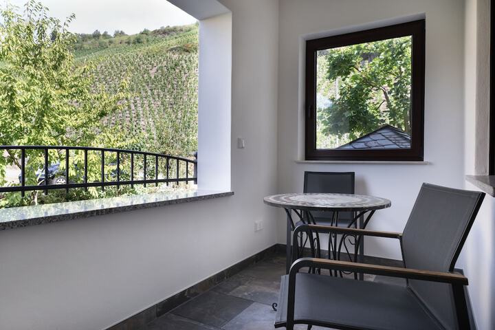 Terrace/Patio 9 of 38