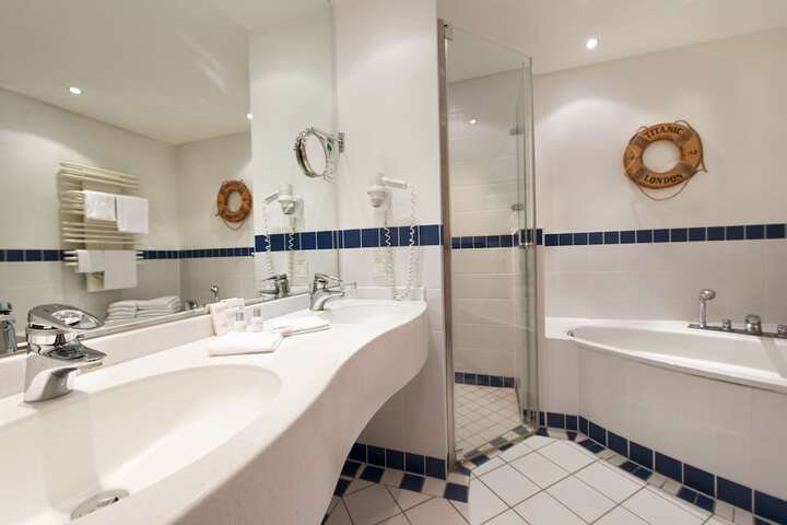 Bath Photo