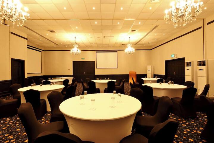 Meeting 138 of 261