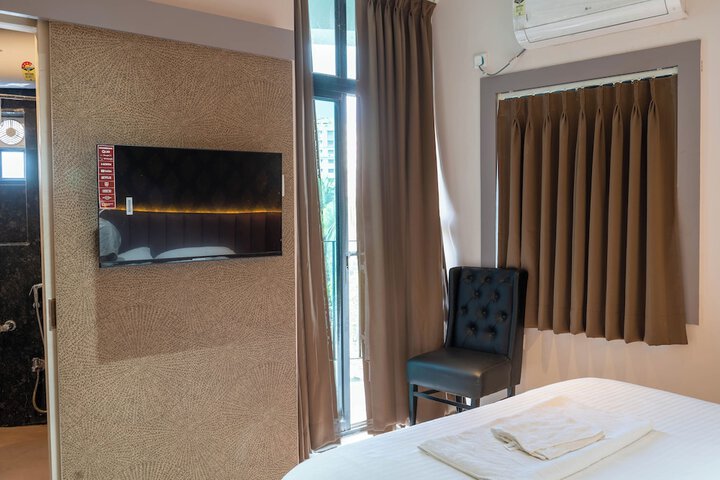 Room 16 of 39