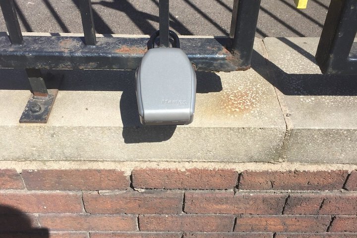 Modern Spacious 1br Central Manchester Flat For 4