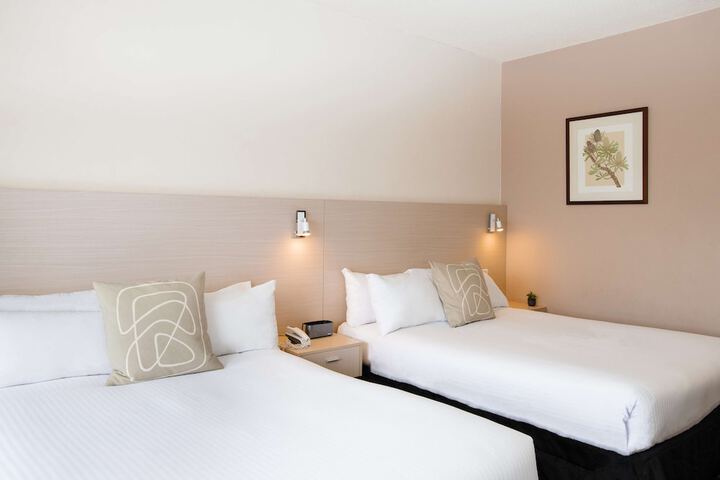 Room 9 of 21