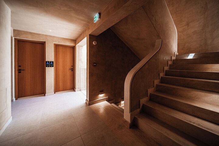 Hotel 139 of 144