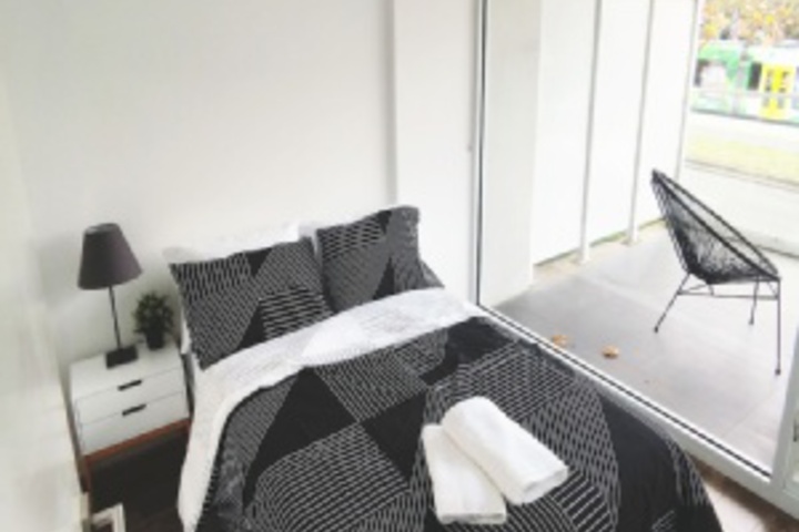 Room 165 of 180