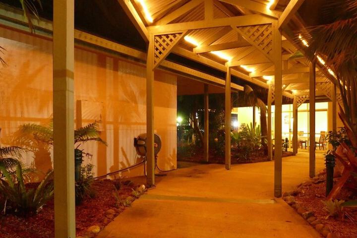 Hotel Exterior 74 of 75