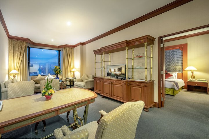 Room 33 of 63