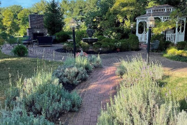 Hotel Exterior 63 of 79