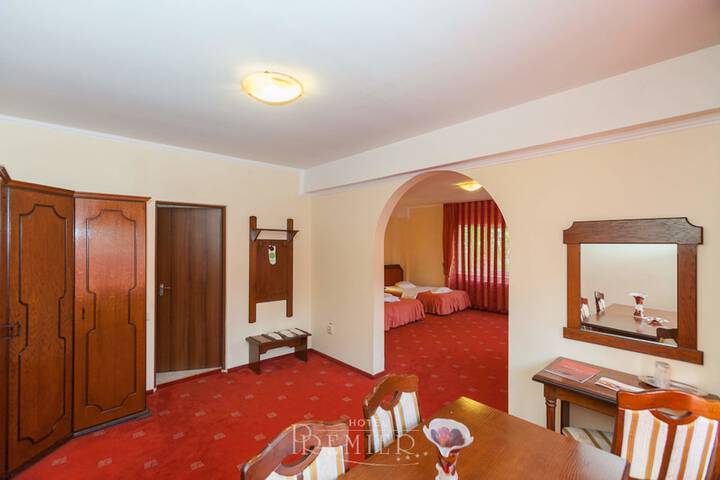 Room 23 of 46