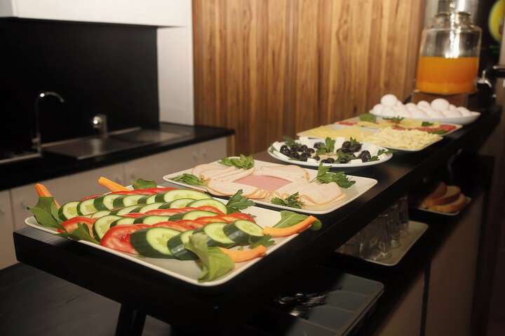 Dining 53 of 58