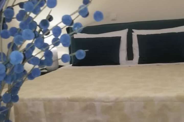 Room 13 of 78
