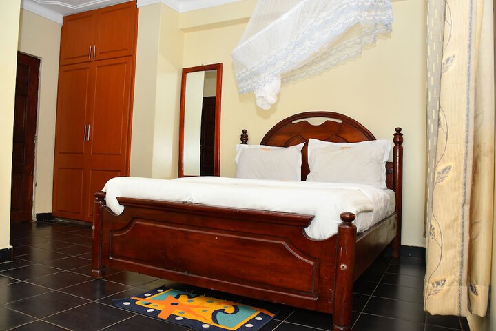 Room 18 of 72