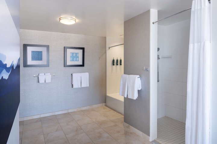 Bathroom shower
