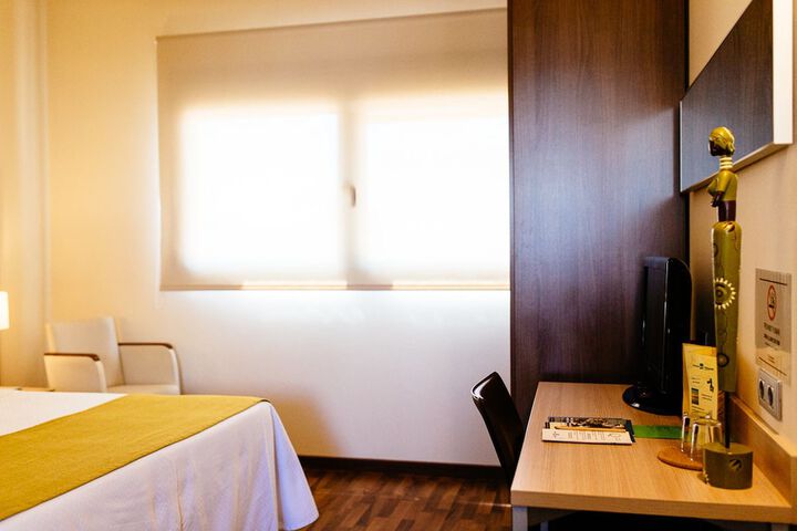 Room 6 of 56