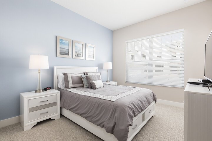 Room 184 of 426