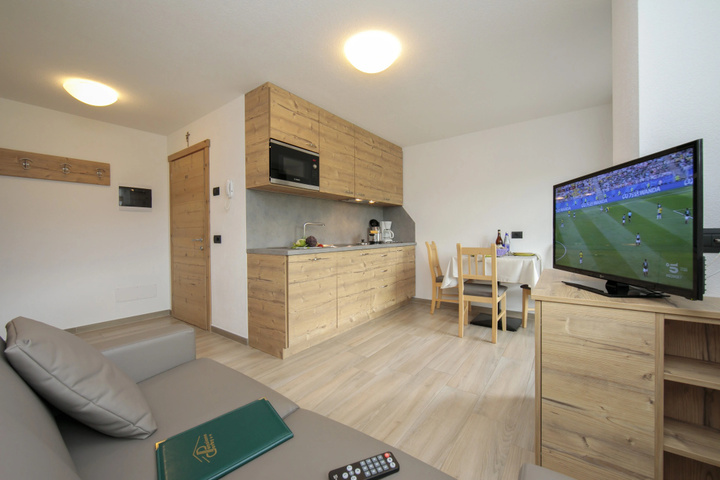 Room 2 of 11