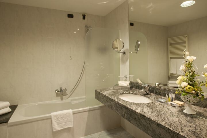 Room 20 of 51