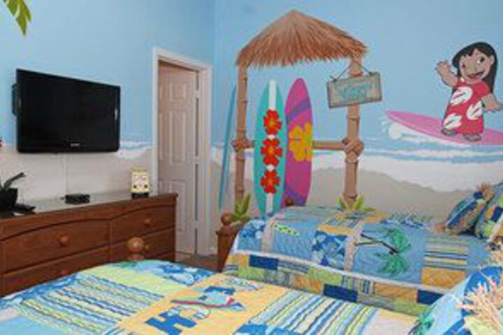 Room 3 of 9