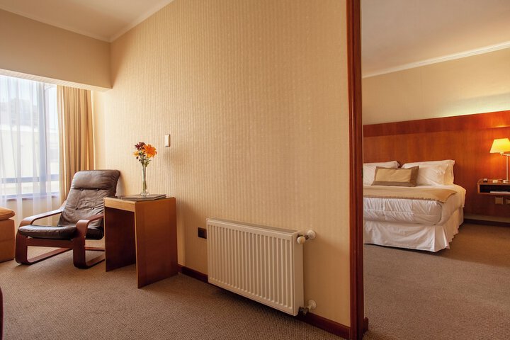 Room 13 of 48
