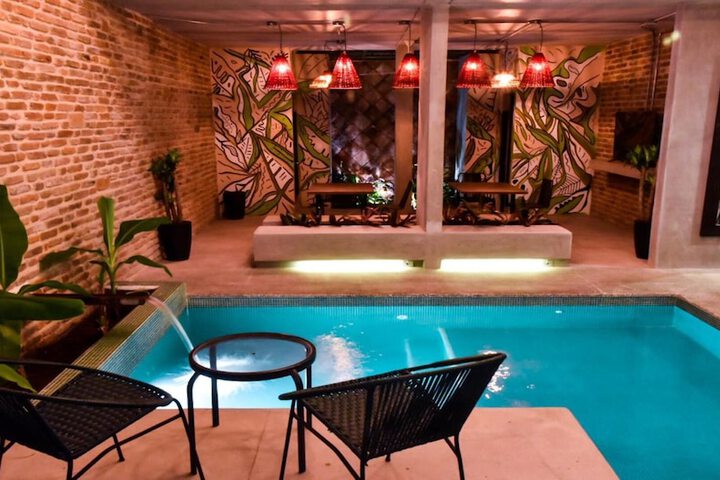 Pool 42 of 72