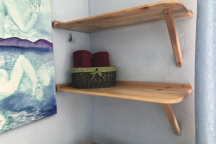 Room 16 of 125
