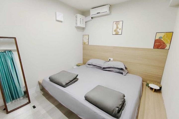 Room 32 of 55