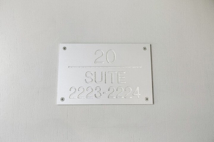 Room 12 of 96