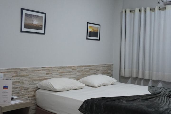 Room 4 of 13