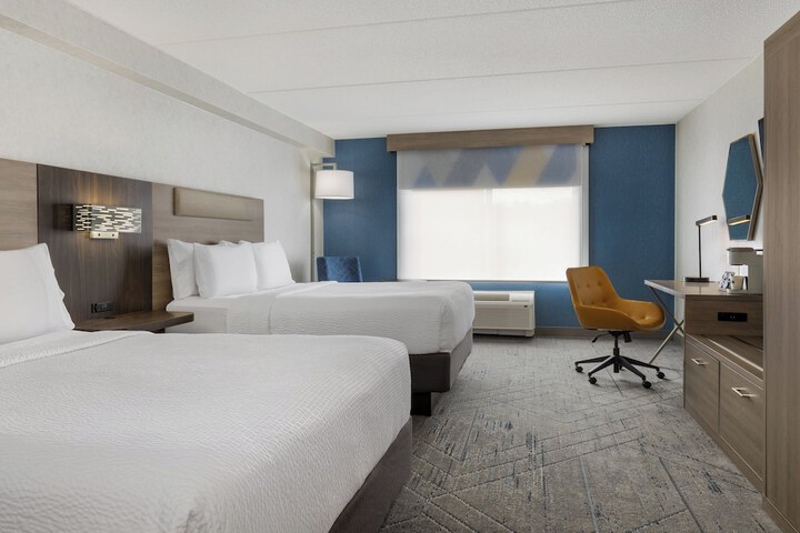 Room 10 of 47