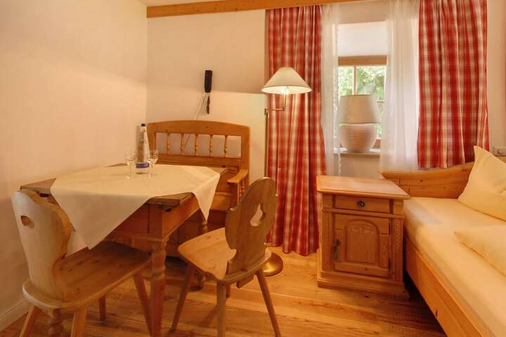 Room 4 of 46