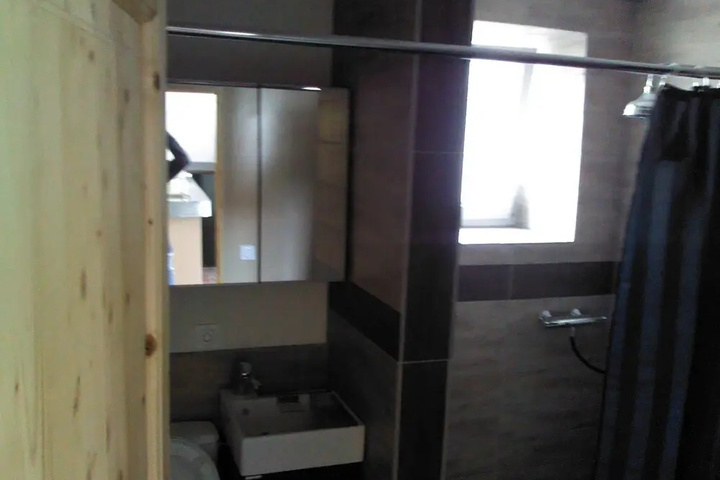 Room 6 of 19