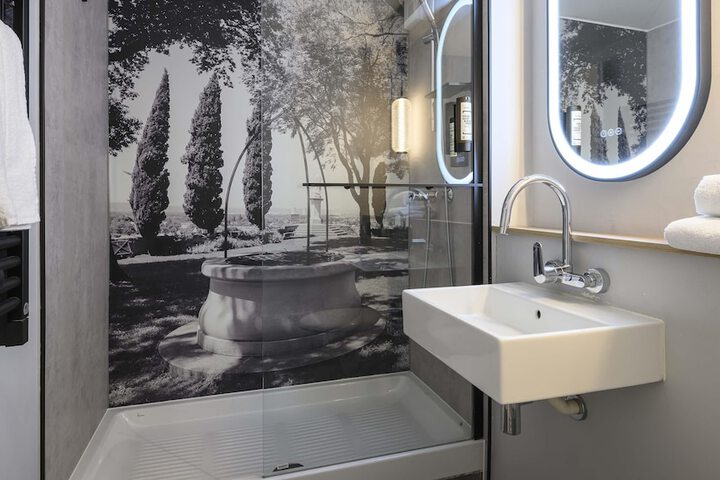Bathroom Interior Photo