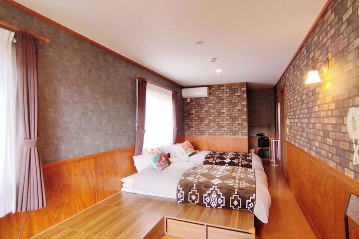 Room 22 of 61