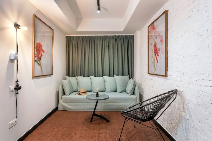 Room 37 of 72