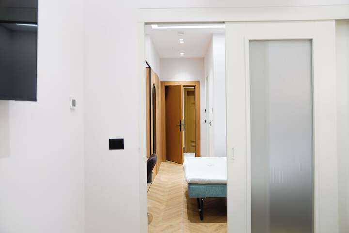 Room 206 of 249