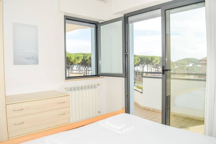 Room 20 of 208