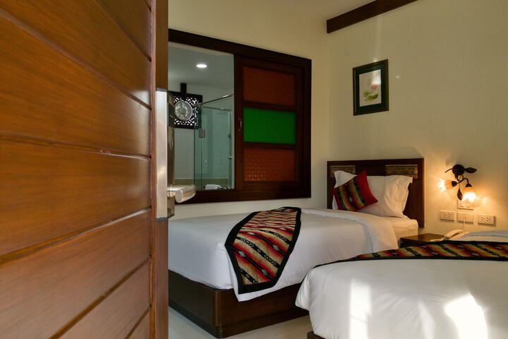 Room 10 of 49